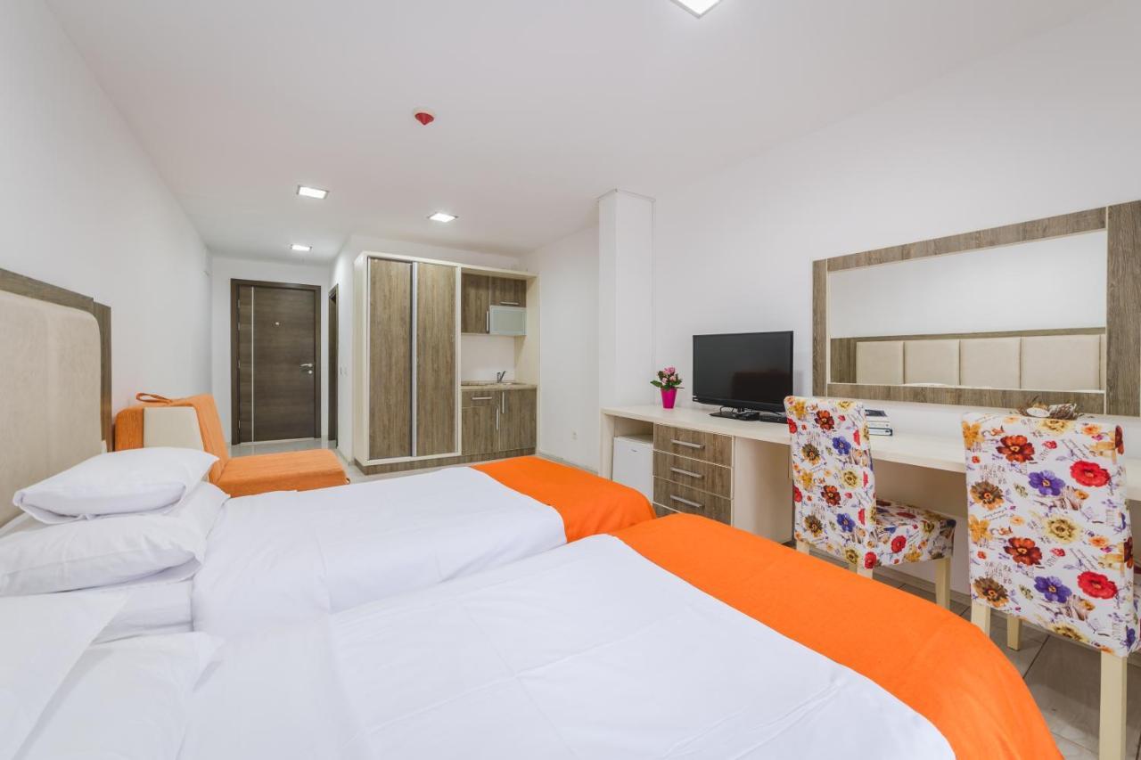 Hotel & Apartments Hec Residence Sveti Stefan Ngoại thất bức ảnh