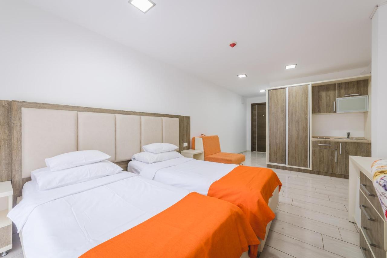 Hotel & Apartments Hec Residence Sveti Stefan Ngoại thất bức ảnh